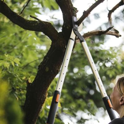 Coupe-branches SmartFit™ télescopique Ø50mm L86 (10545610) - Fiskars